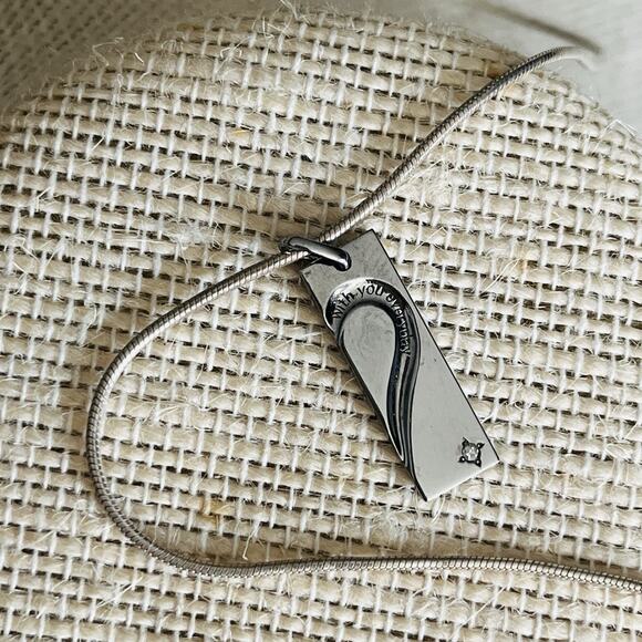 The Kiss Silver Pendant With Small Diamond Chip, silver chain "With you everyday - Picture 4 of 11